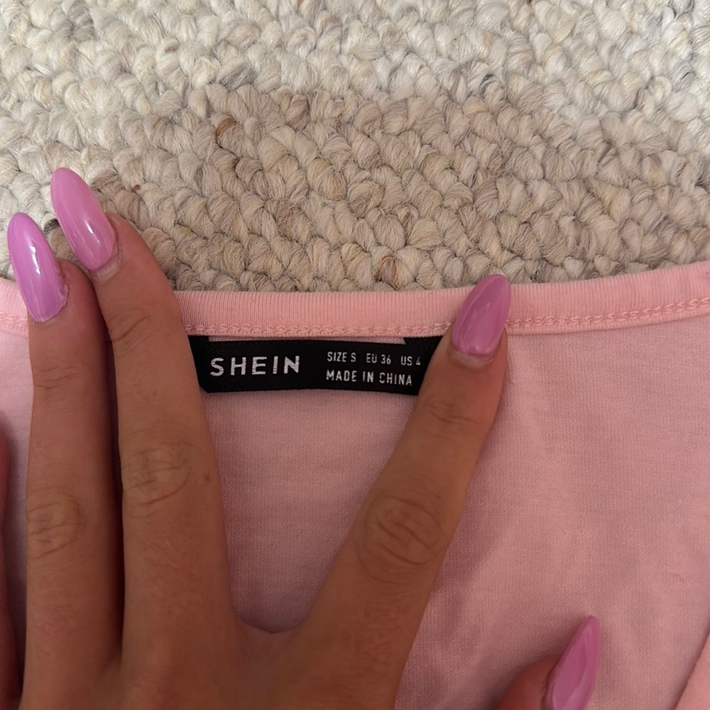 pink basic tee - Picture 2 of 3